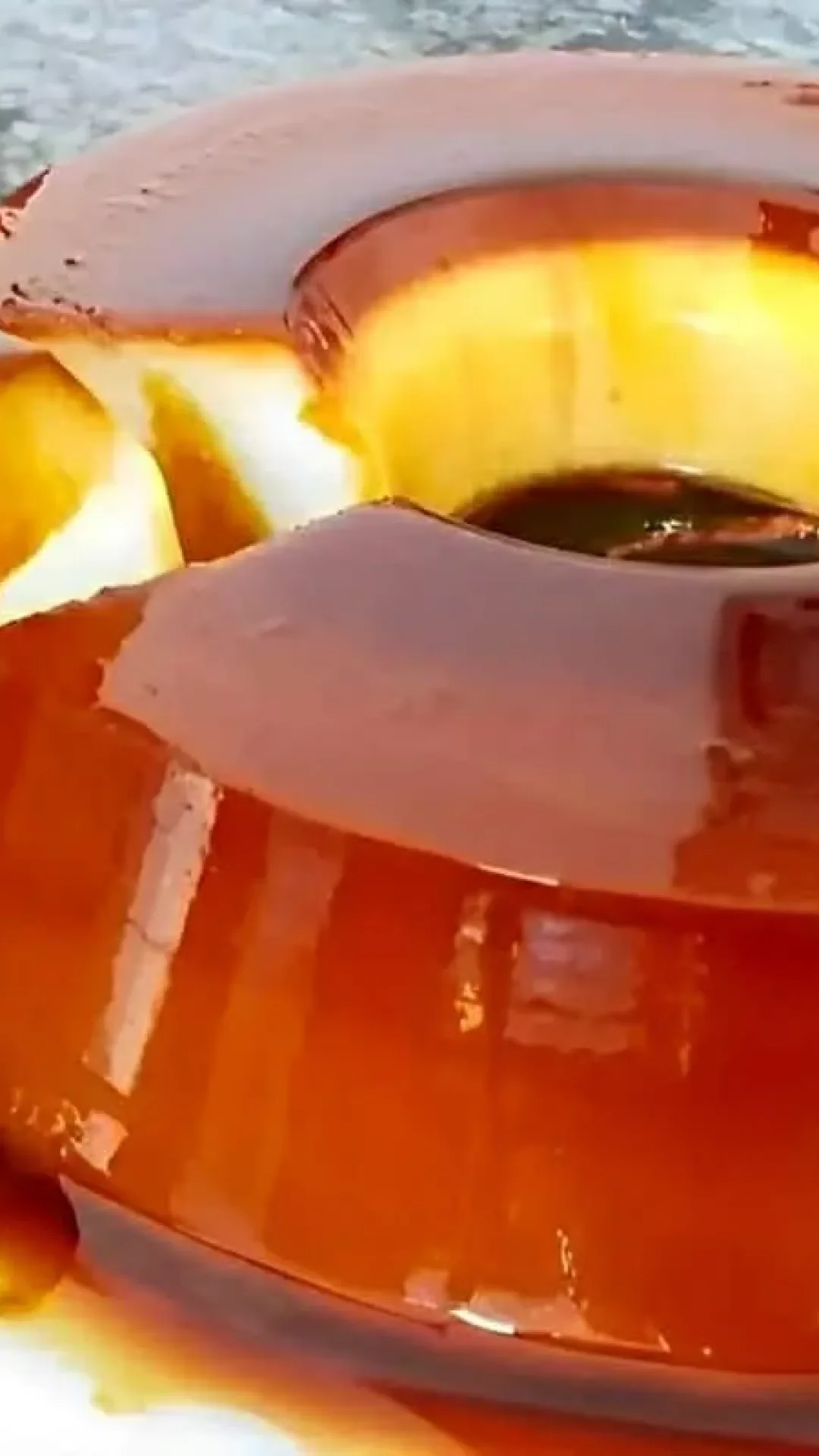 Pudim de leite condensado com creme de leite e leite em pó feito sem forno