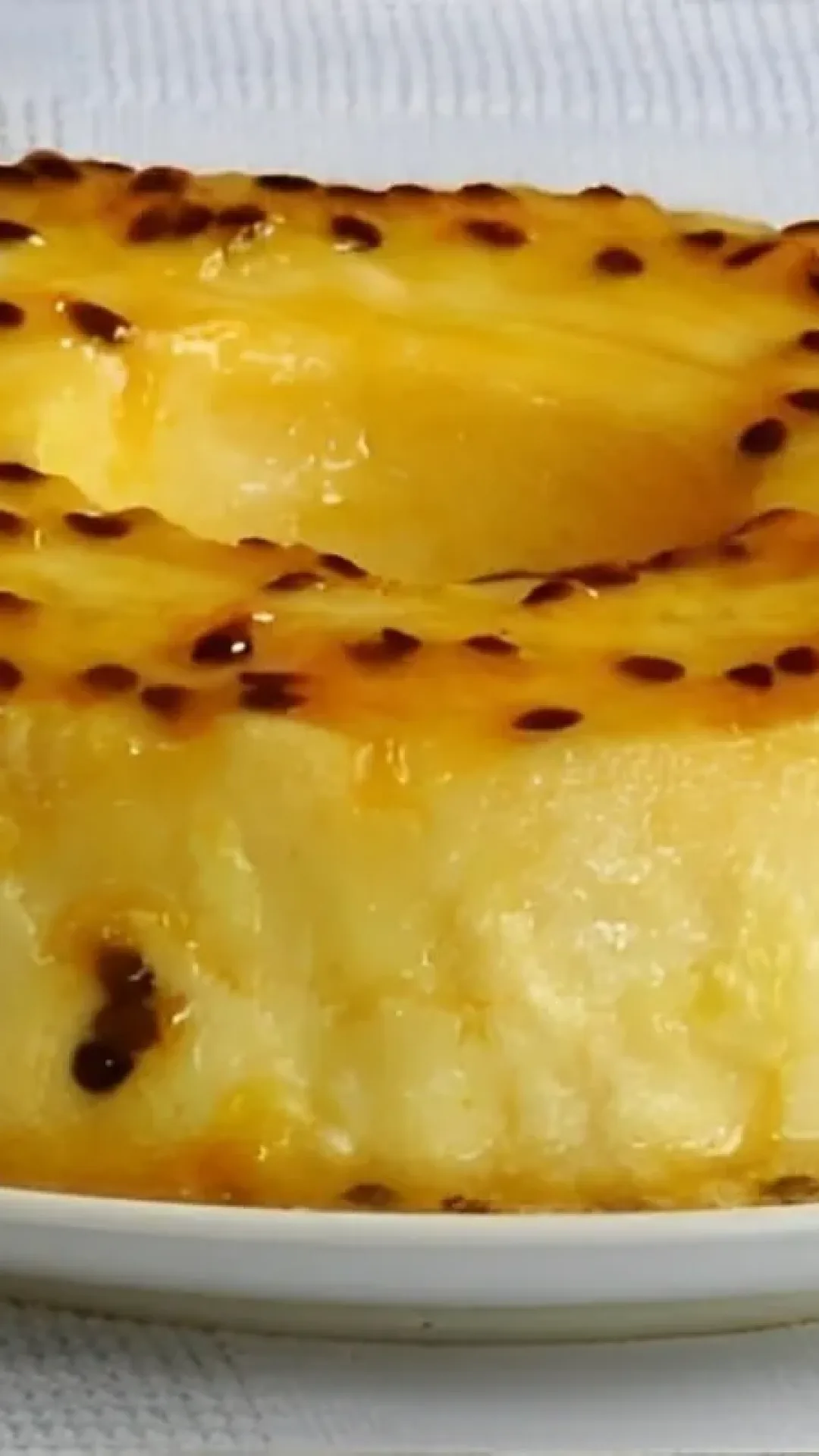Pudim de maracujá com calda deliciosa uma sobremesa perfeita para seu fim de ano