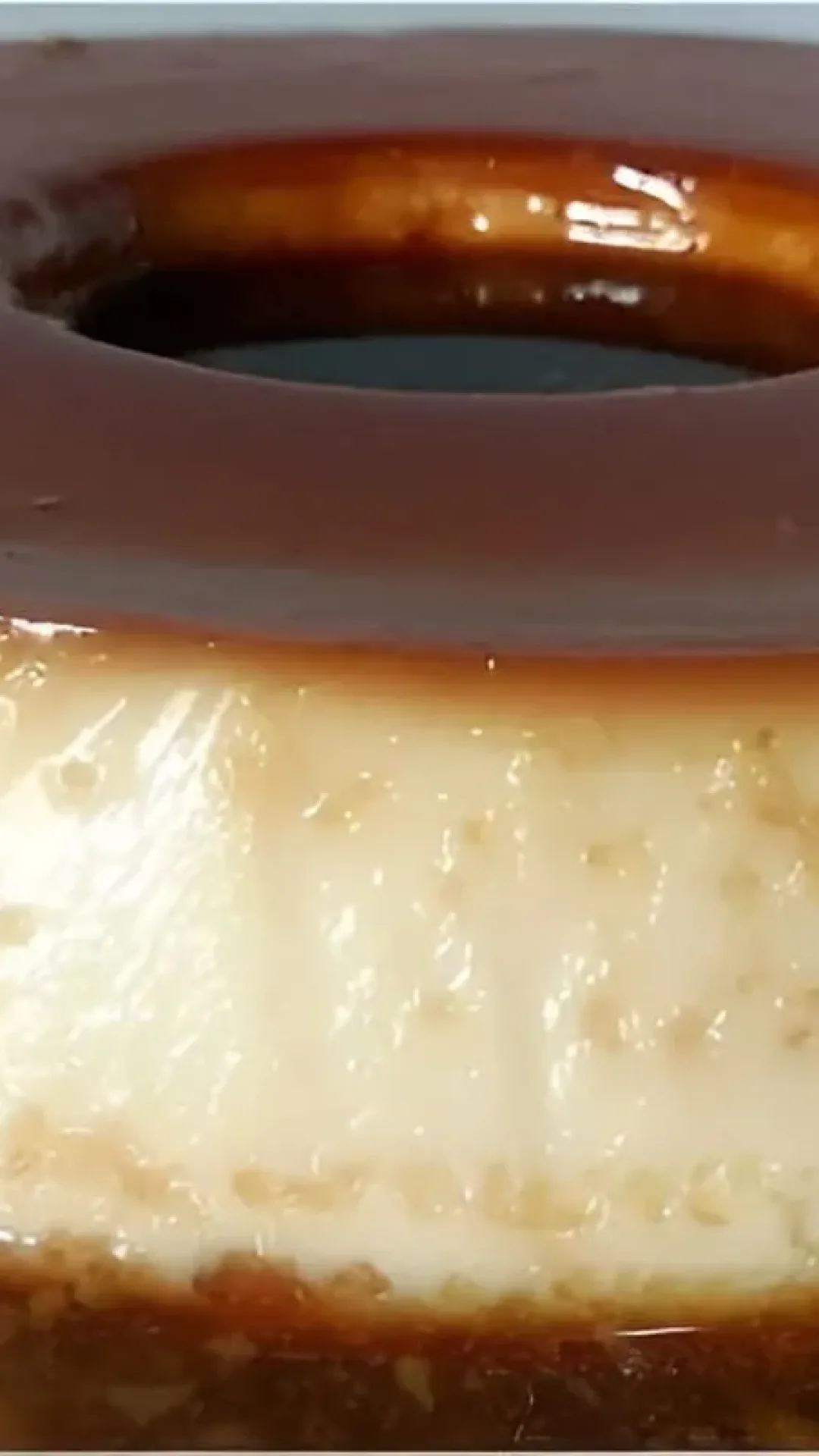 Pudim de maria mole com leite condensado e leite de coco que não vai ao forno