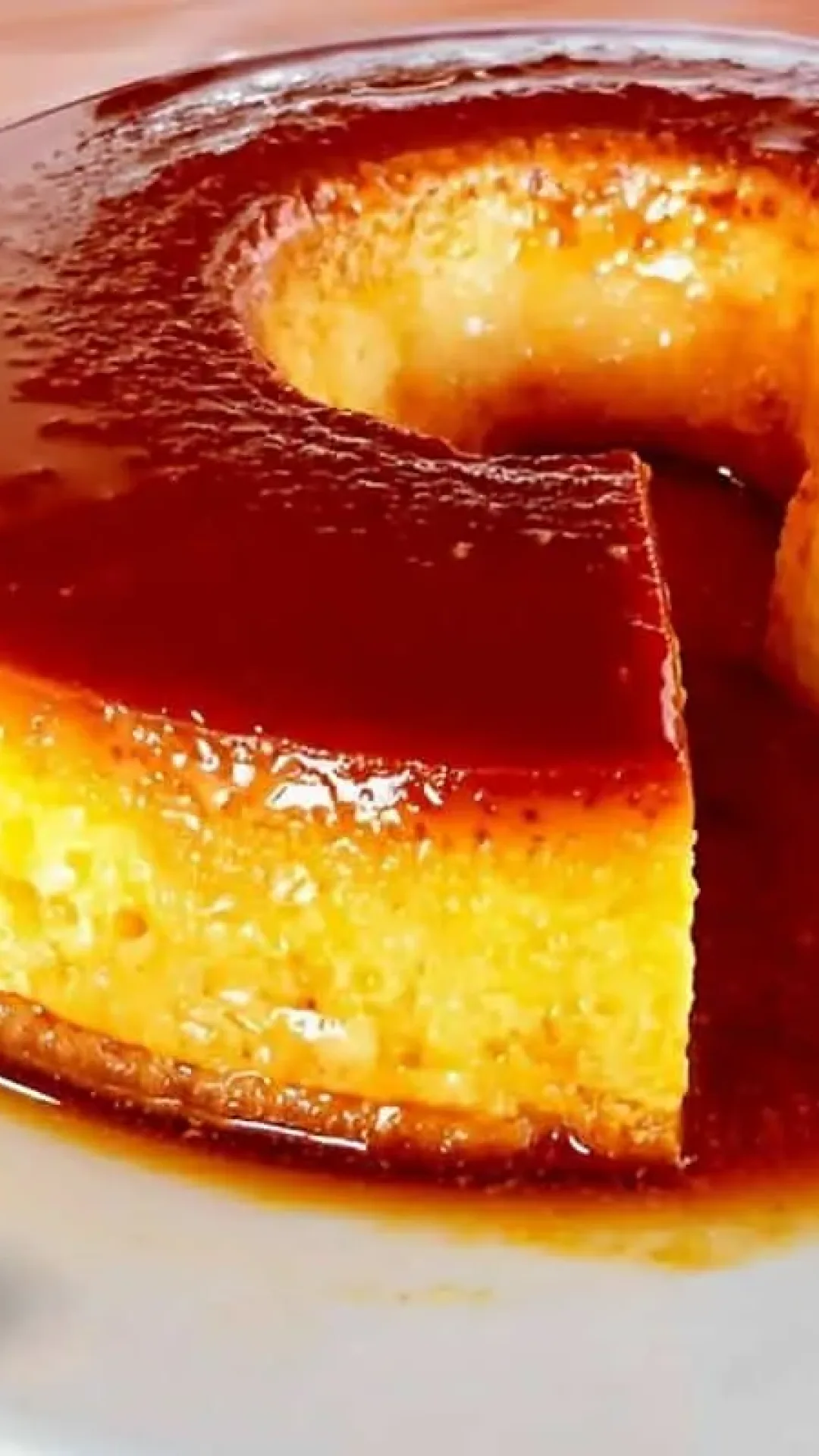 Pudim de milho de latinha cremoso e delicioso basta bater os ingredientes e levar para assar