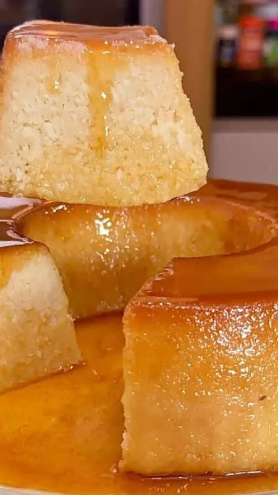 Pudim de pão amanhecido que fica cremoso e delicioso, você aproveita as sobras e evita o desperdício