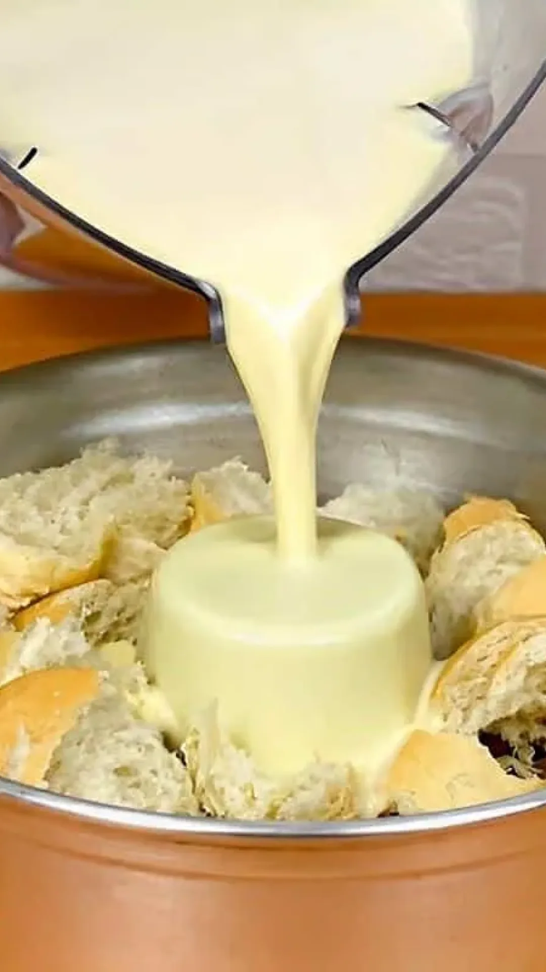 Pudim de pão com leite ninho muito mais cremoso e saboroso que o pudim de pão tradicional