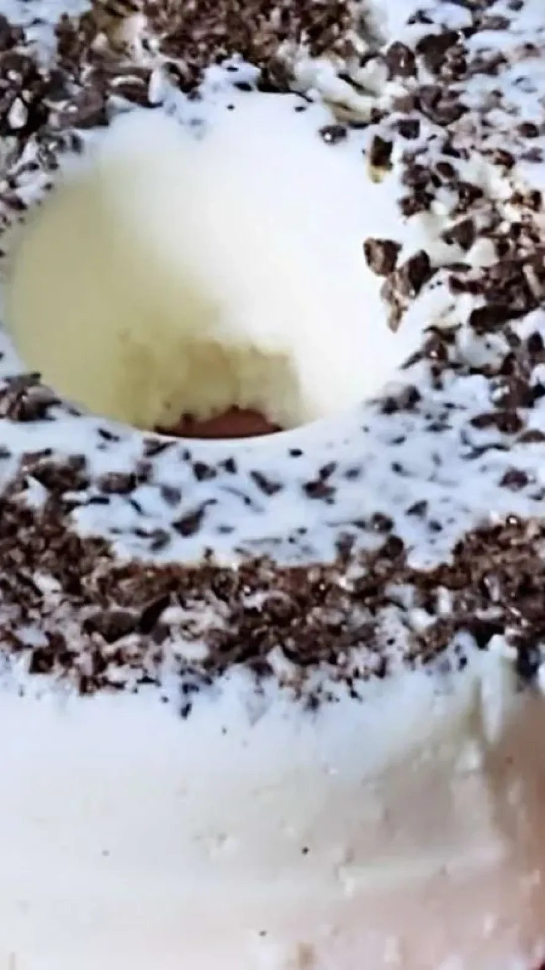 Pudim prestígio de liquidificador fica tão gostoso e cremoso que você vai querer fazer sempre