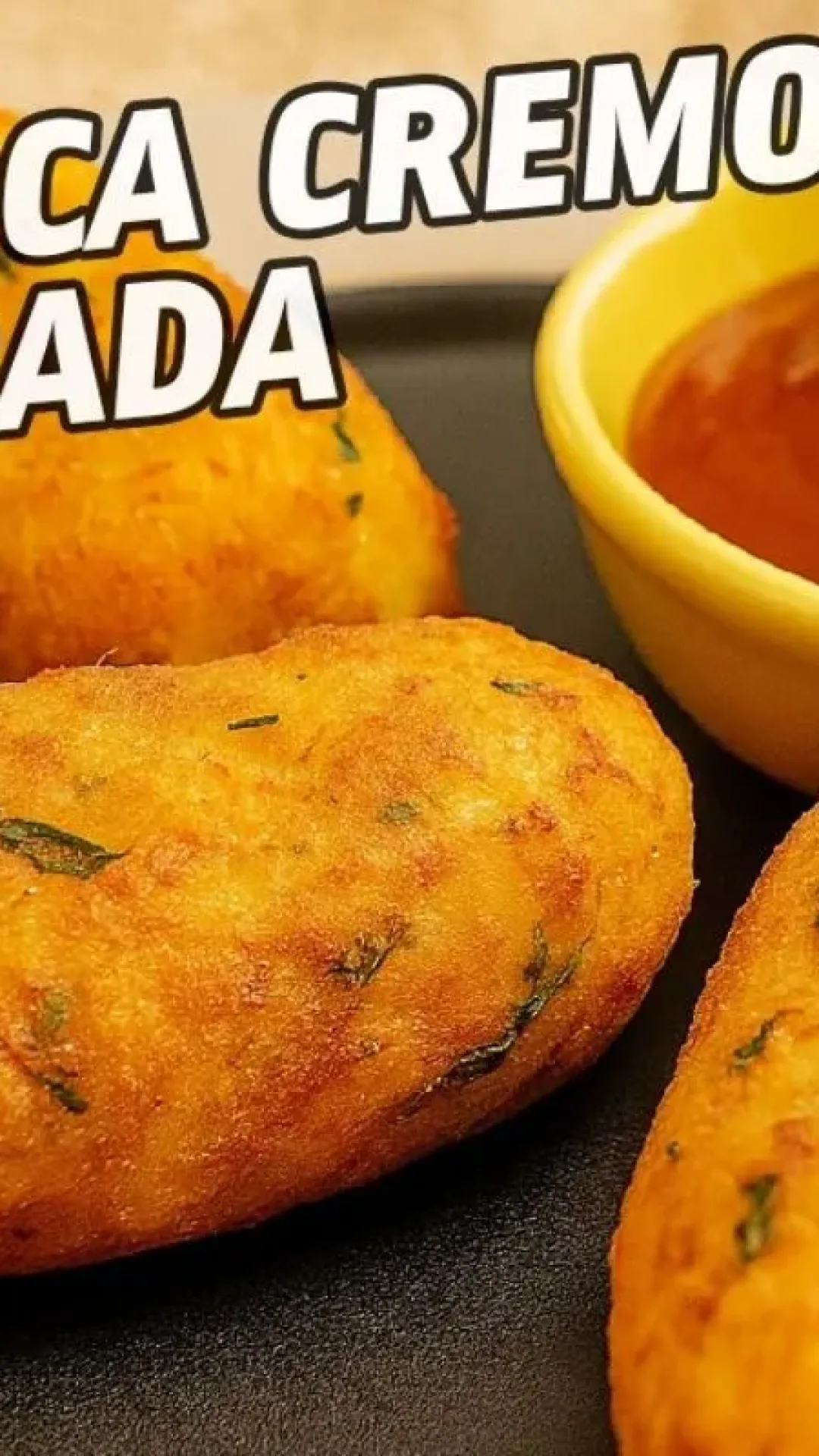 Quando você conhecer essa receita de mandioca cremosa temperada irá se apaixonar