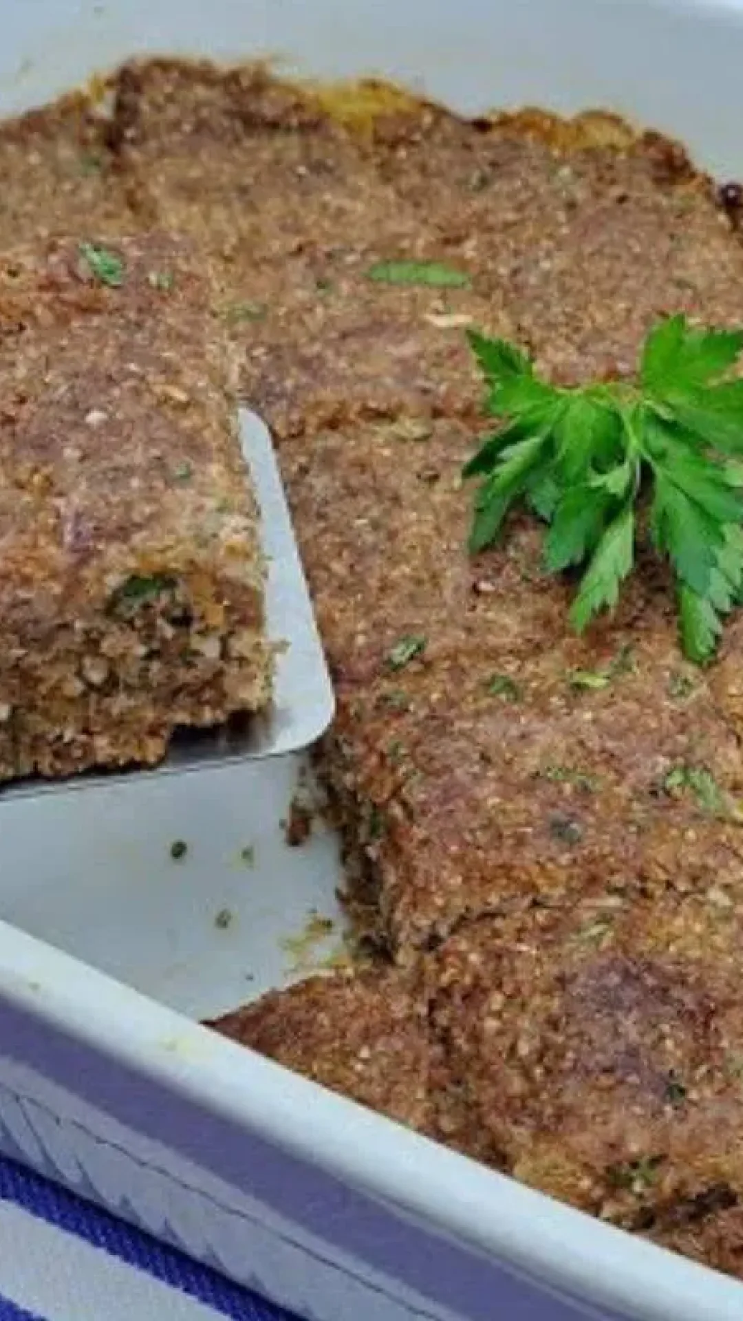 Quibe de forno é só misturar os ingrediente e levar para assar