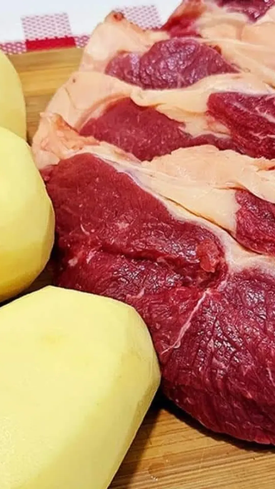 Receita de carne com batata: gostosa igual a essa você só encontra em restaurante chique