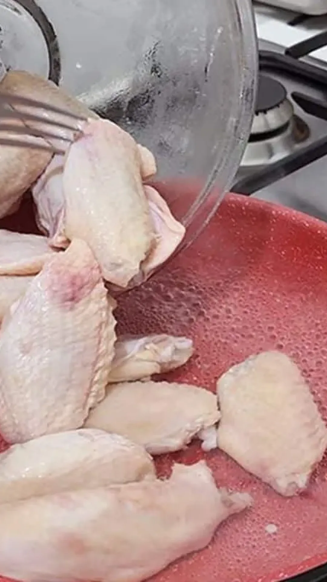 Receita de frango deliciosa, para servir com um molho americano espetacular e cheio de sabor