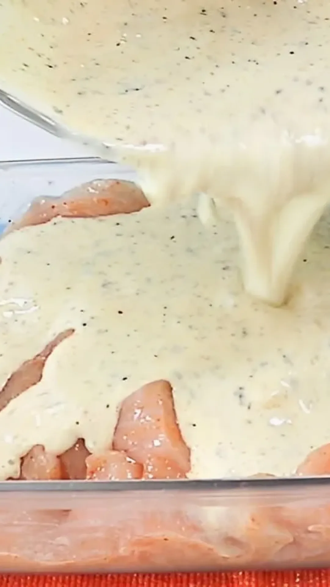 Receita de frango no forno bem prática para você economizar tempo na cozinha