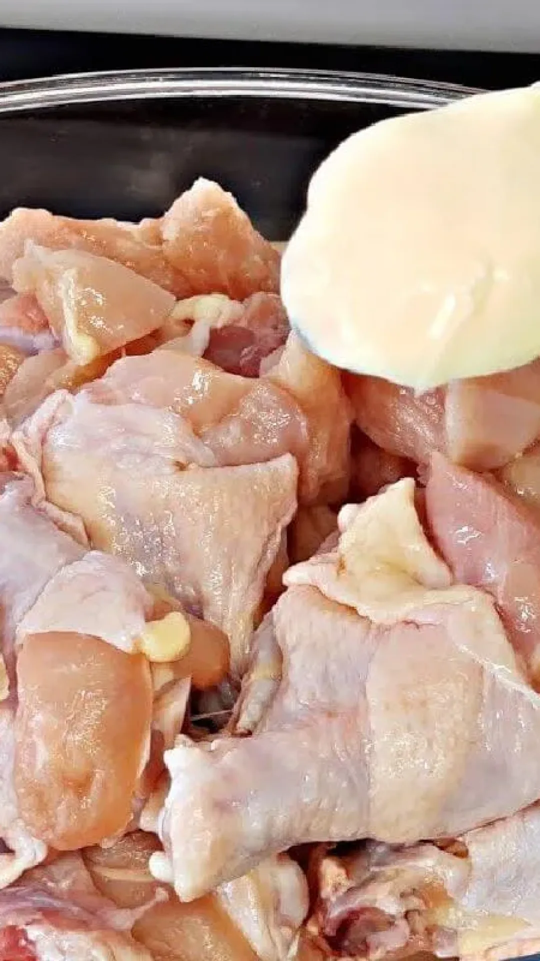 Receita de frango que é sucesso certo em qualquer dia da semana que você fizer