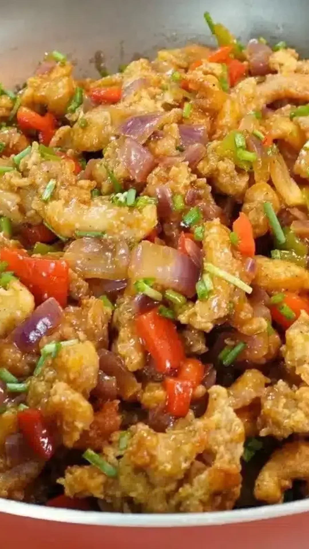 Receita de frango suculenta e saborosa para você fazer bem rapidinho no almoço de hoje