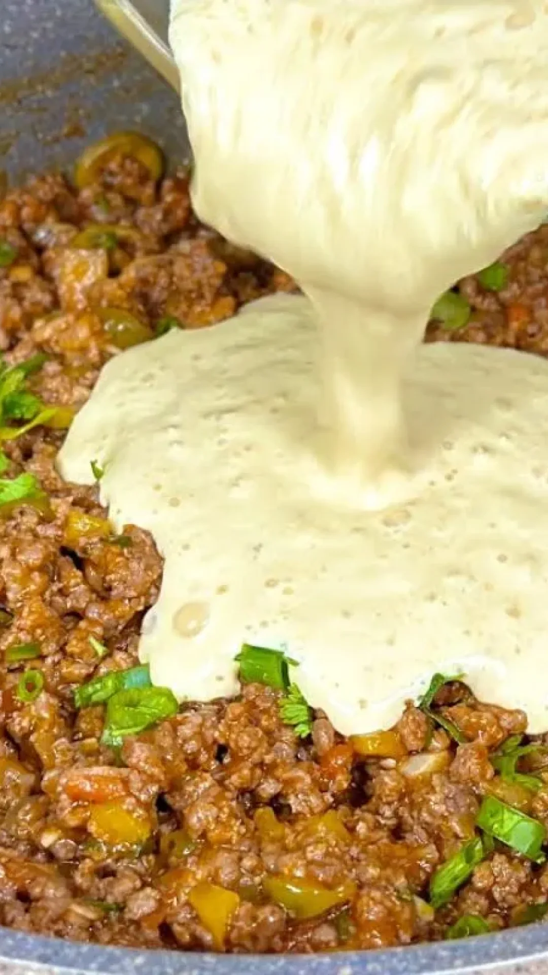 Receita de fricassê de carne moída cremoso que fica pronto rapidinho para o seu almoço