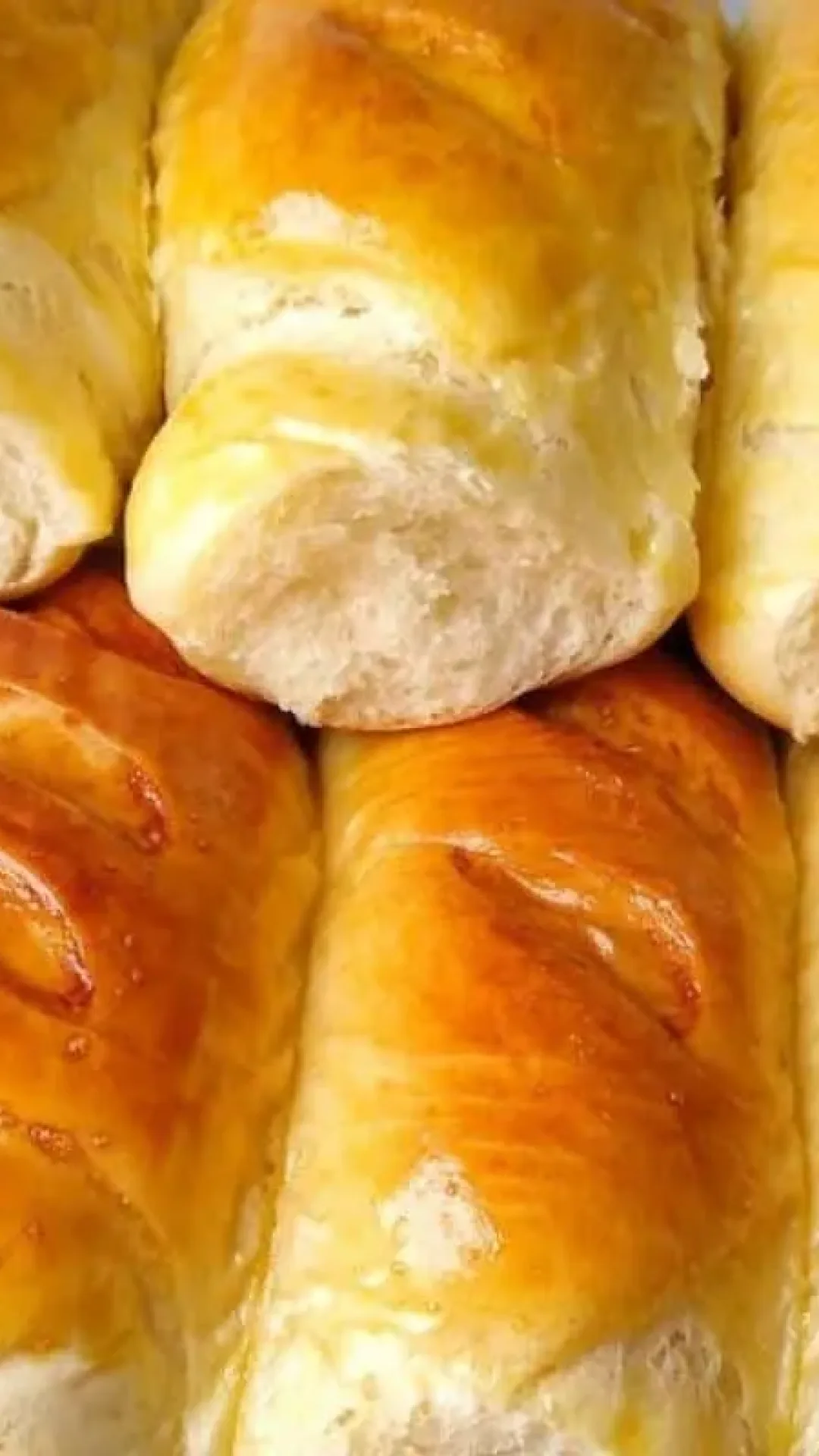 Receita de pão caseiro sem leite para servir no café da manhã neste fim de ano