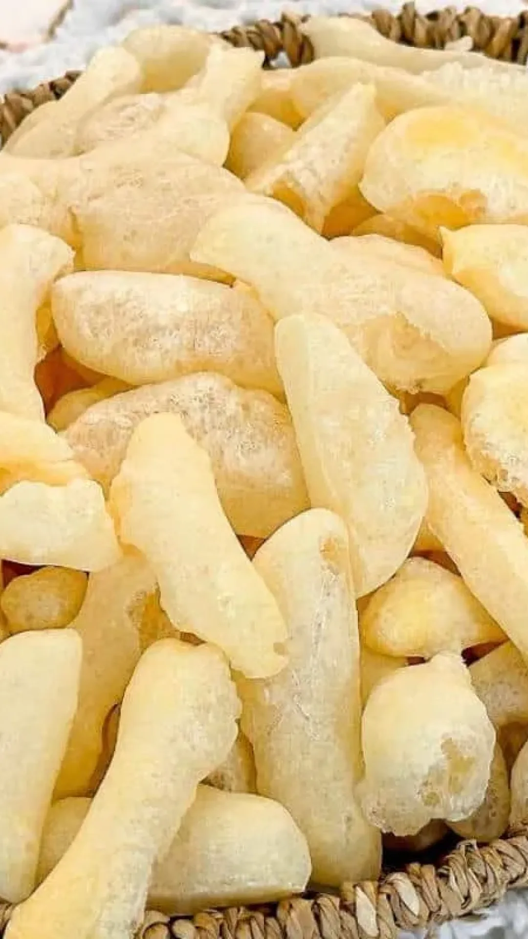 Receita sem ovo e sem leite de biscoito de polvilho que é uma maravilha
