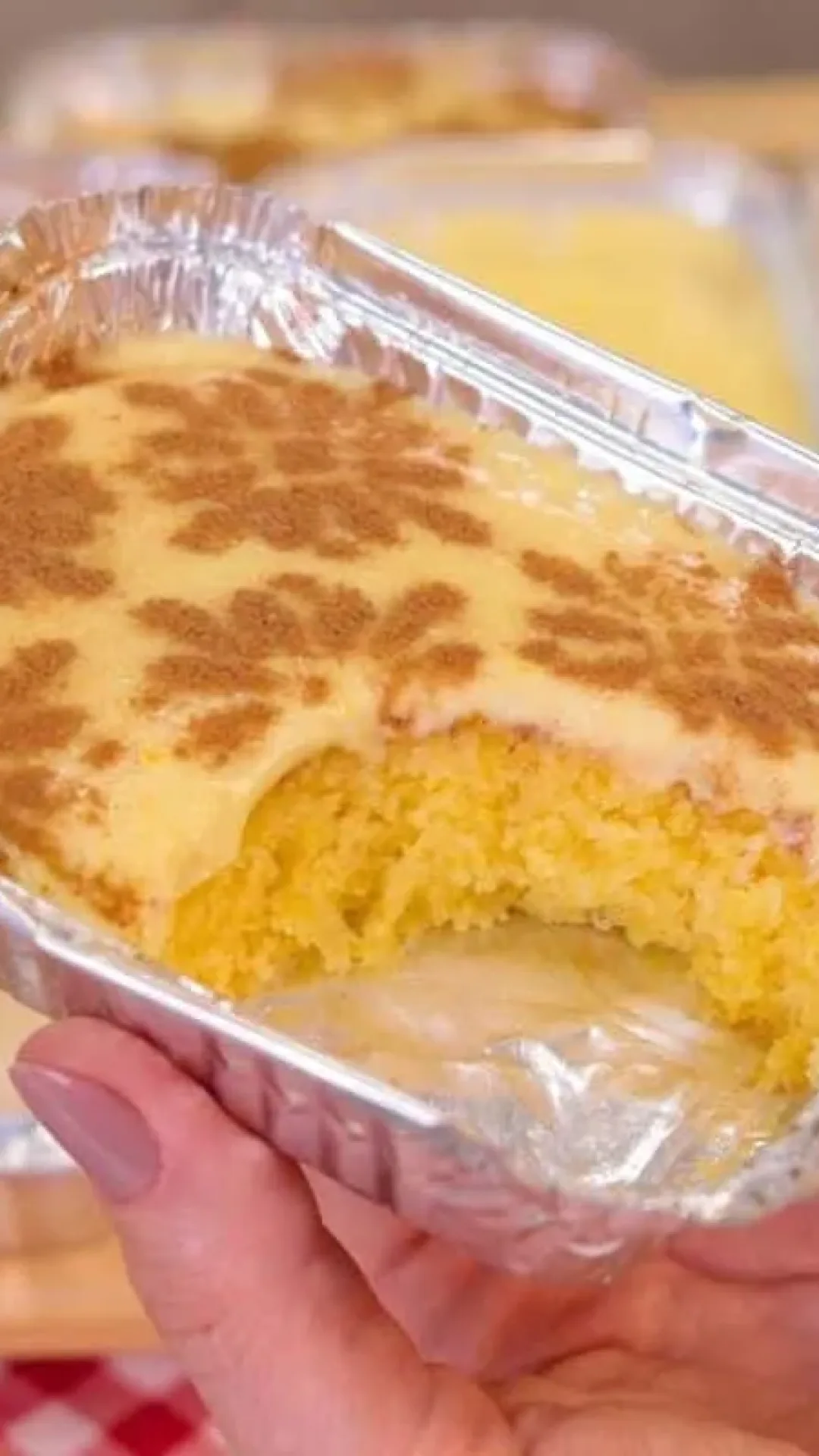 Receita típica de festa junina: bolo de milho com curau fácil e delicioso