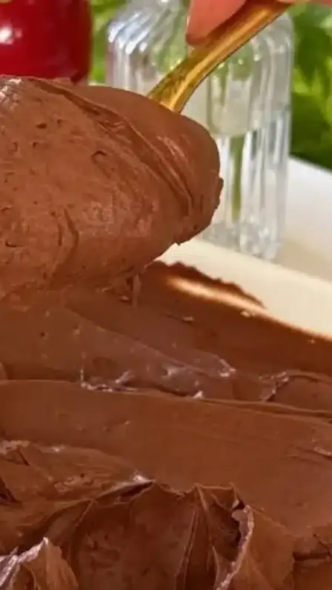 Recheio de chocolate profissional feito com apenas três ingredientes simples e sem precisar ir ao fogo