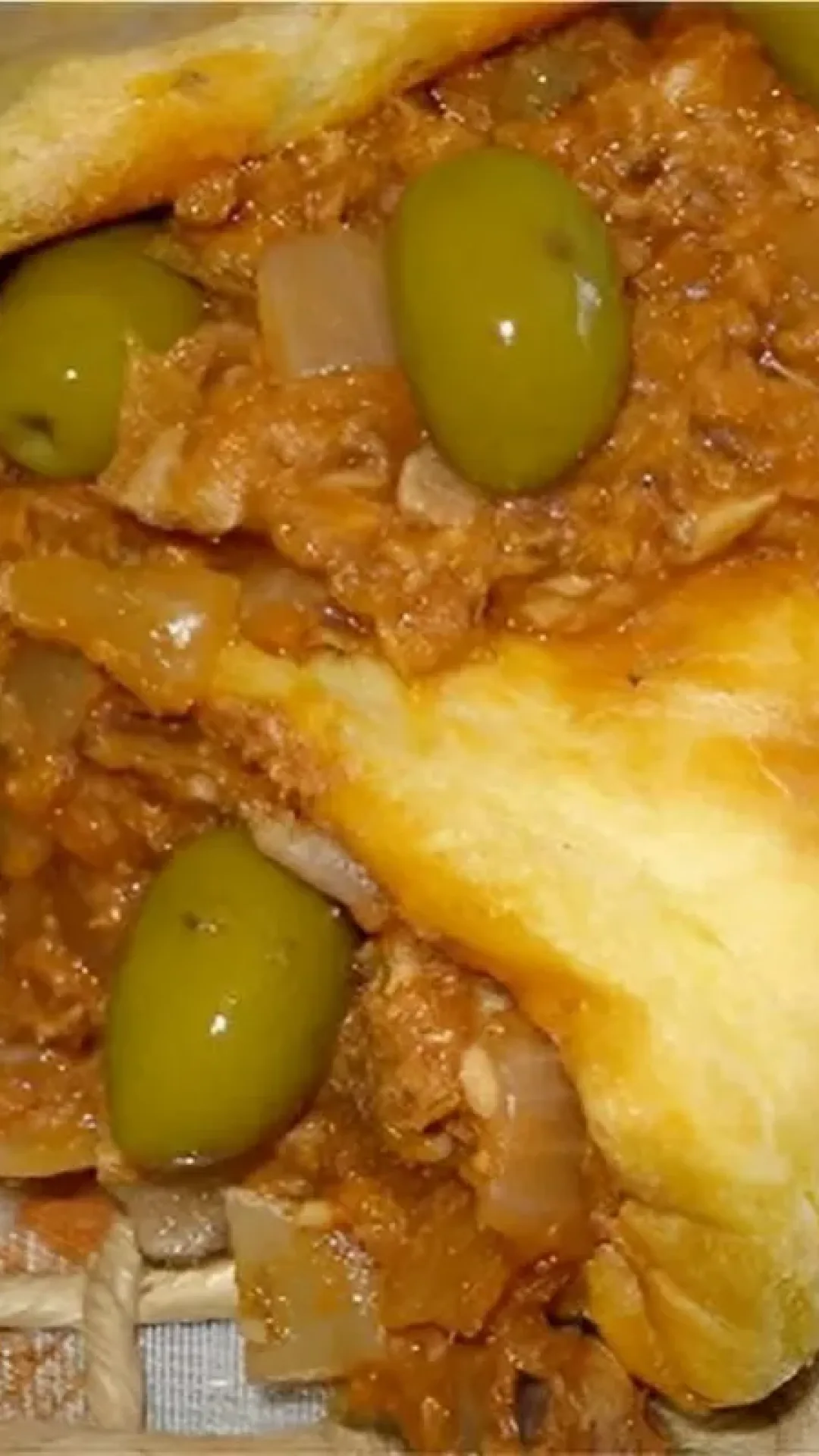 Rocambole de batata com sardinha ao molho e azeitonas um prato fácil e delicioso