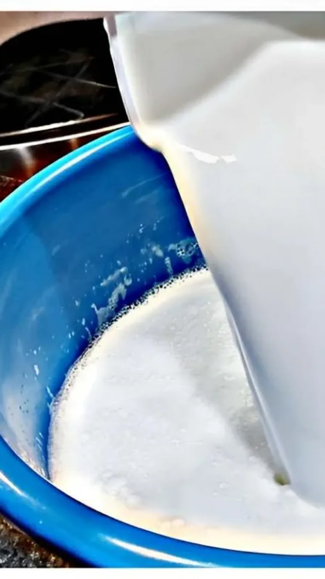 Sabão líquido caseiro sem soda feito com ingredientes que você tem em casa