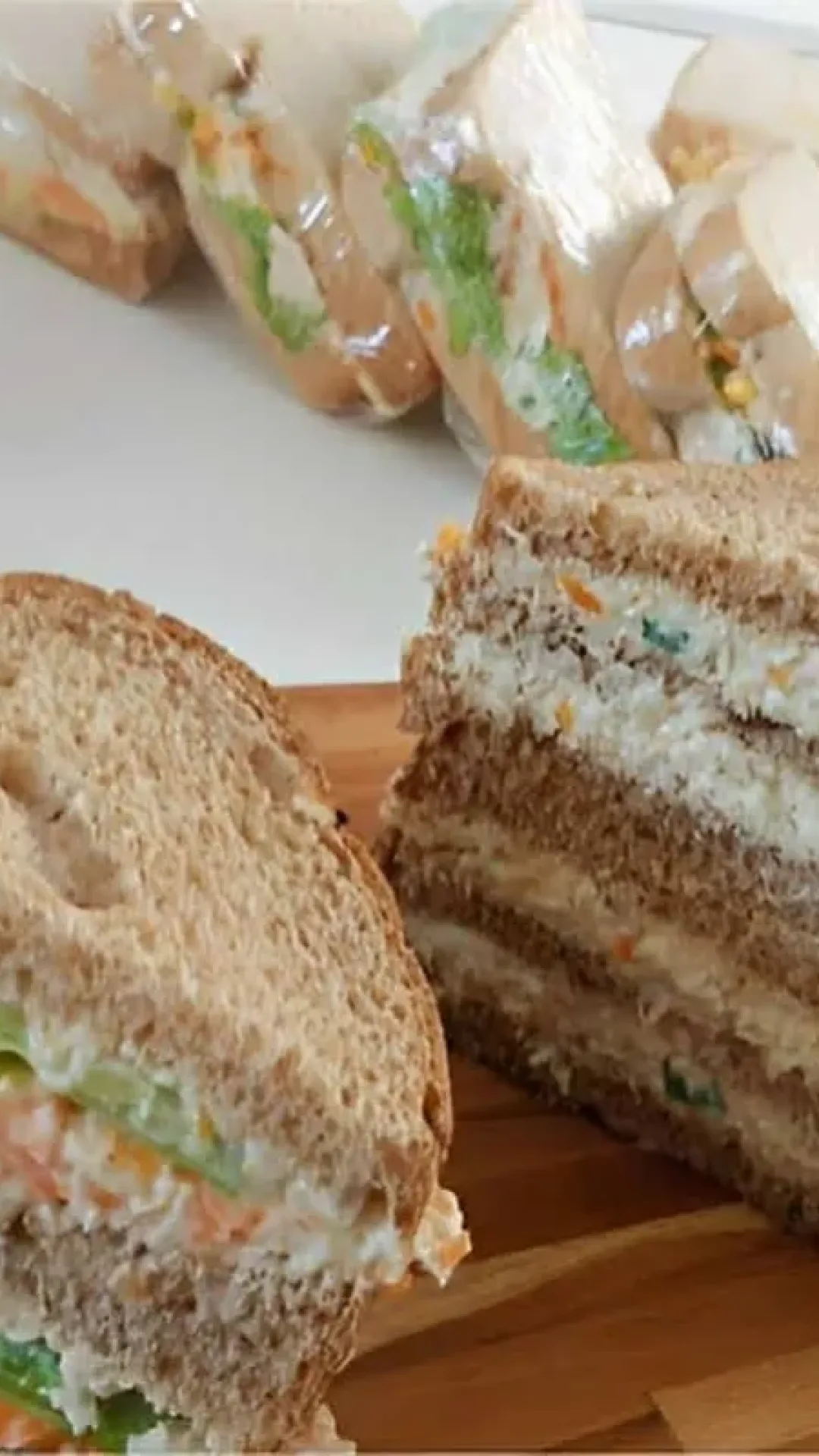Sanduíche natural de frango para fazer pra família ou para vender fácil e delicioso