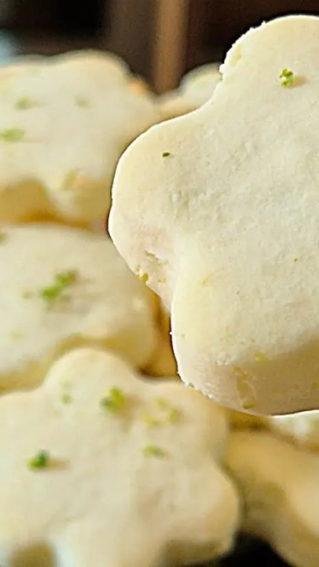 Sequilhos de limão fáceis e viciantes que a vontade é fazer e comer a semana toda