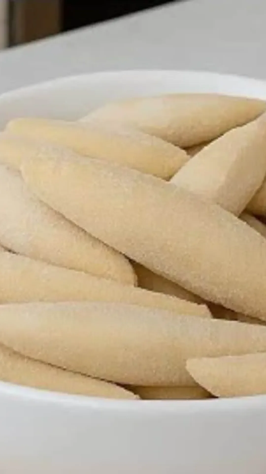 Sequilhos de maracujá com 4 ingredientes desmancha na boca e dá vontade de comer o dia todo