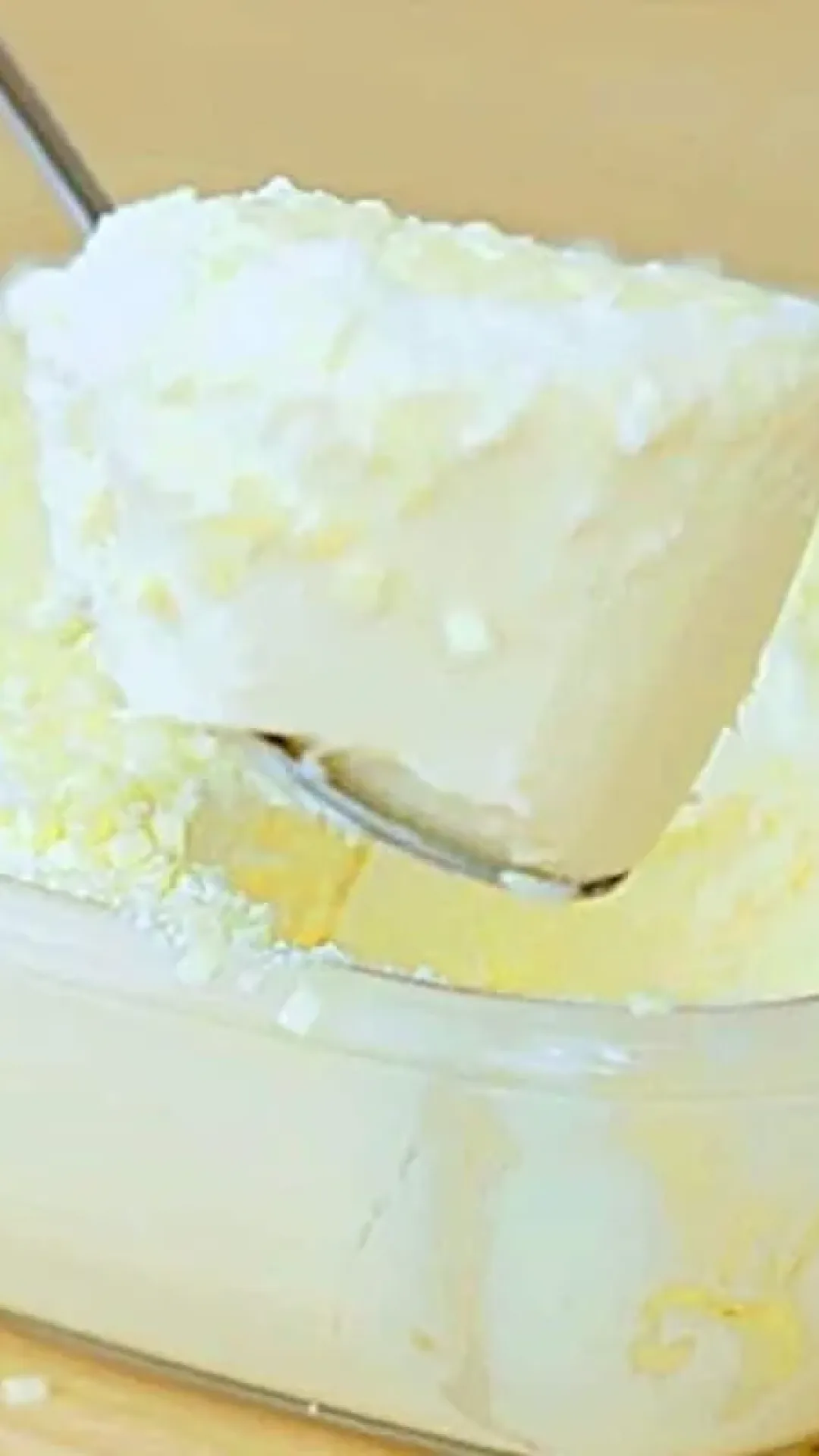 Sobremesa de 3 ingredientes feita sem precisar ir ao fogo, para garantir um doce super cremoso e muito gelado