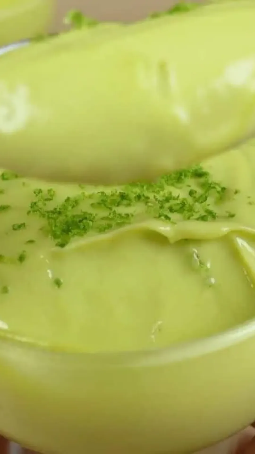 Sobremesa de abacate: receita de doce com abacate, deliciosa e nutritiva