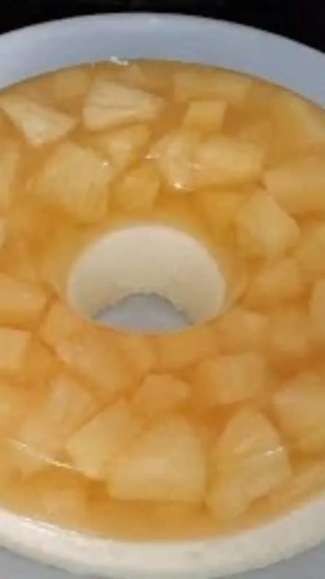 Sobremesa de abacaxi refrescante, que não precisa ir ao fogão e fica pronta em minutos