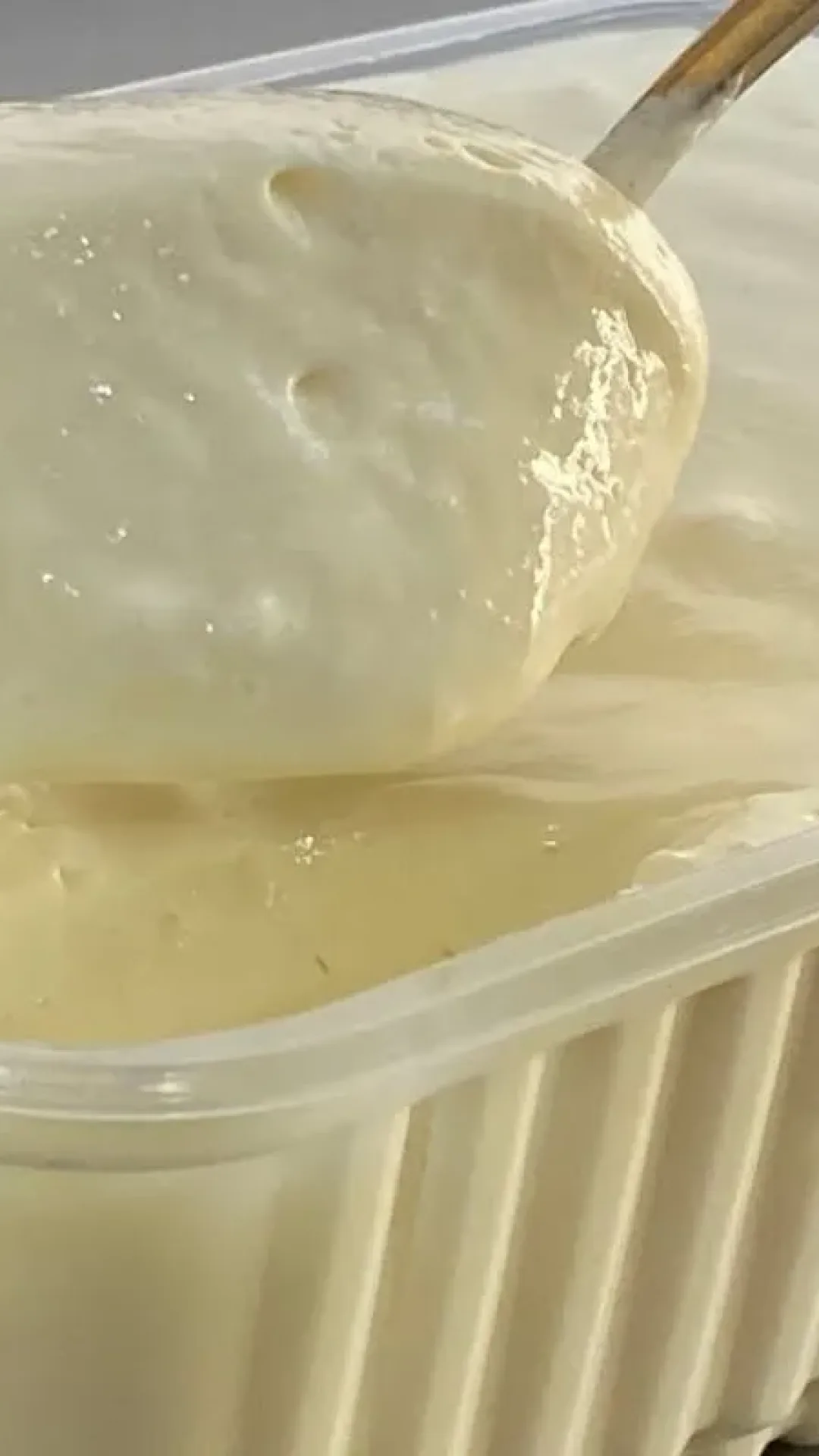Sobremesa de abacaxi sem leite condensado com apenas 3 ingredientes