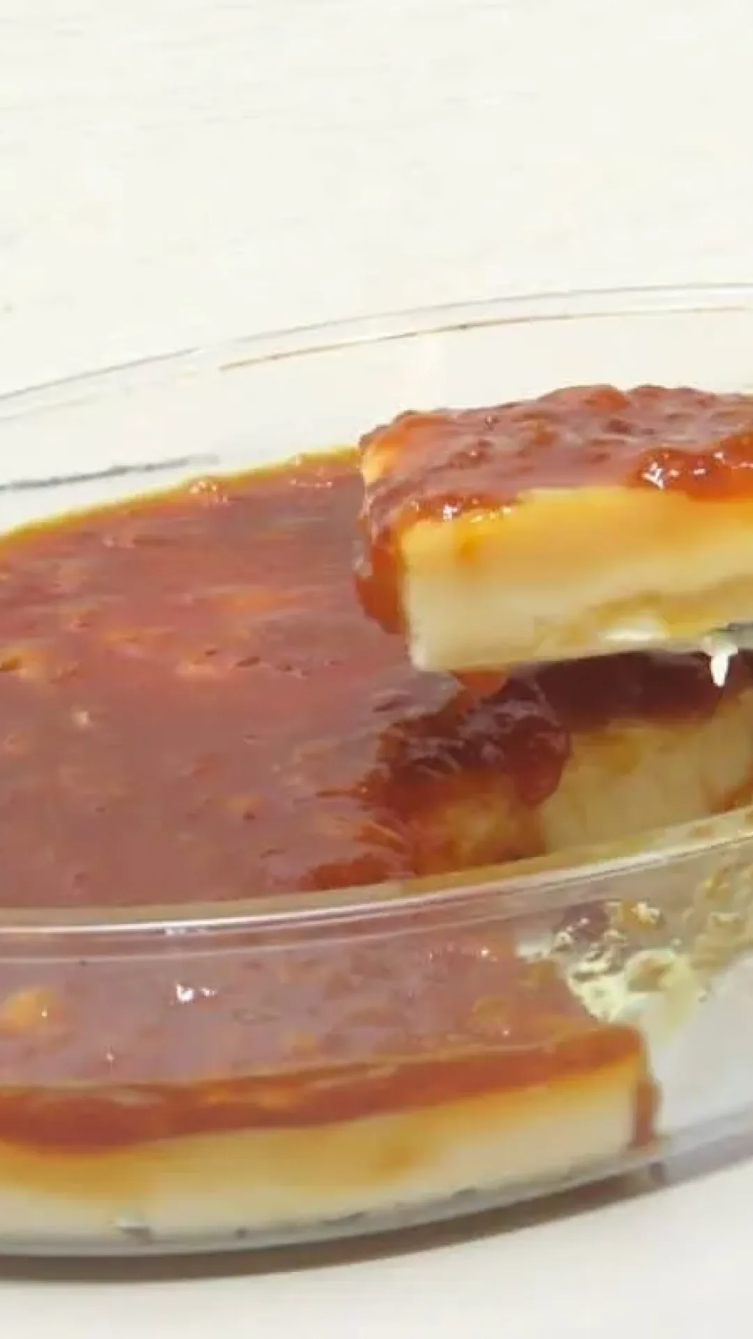 Sobremesa de banana cremosa e fácil de fazer ideal para aproveitar as bananas maduras