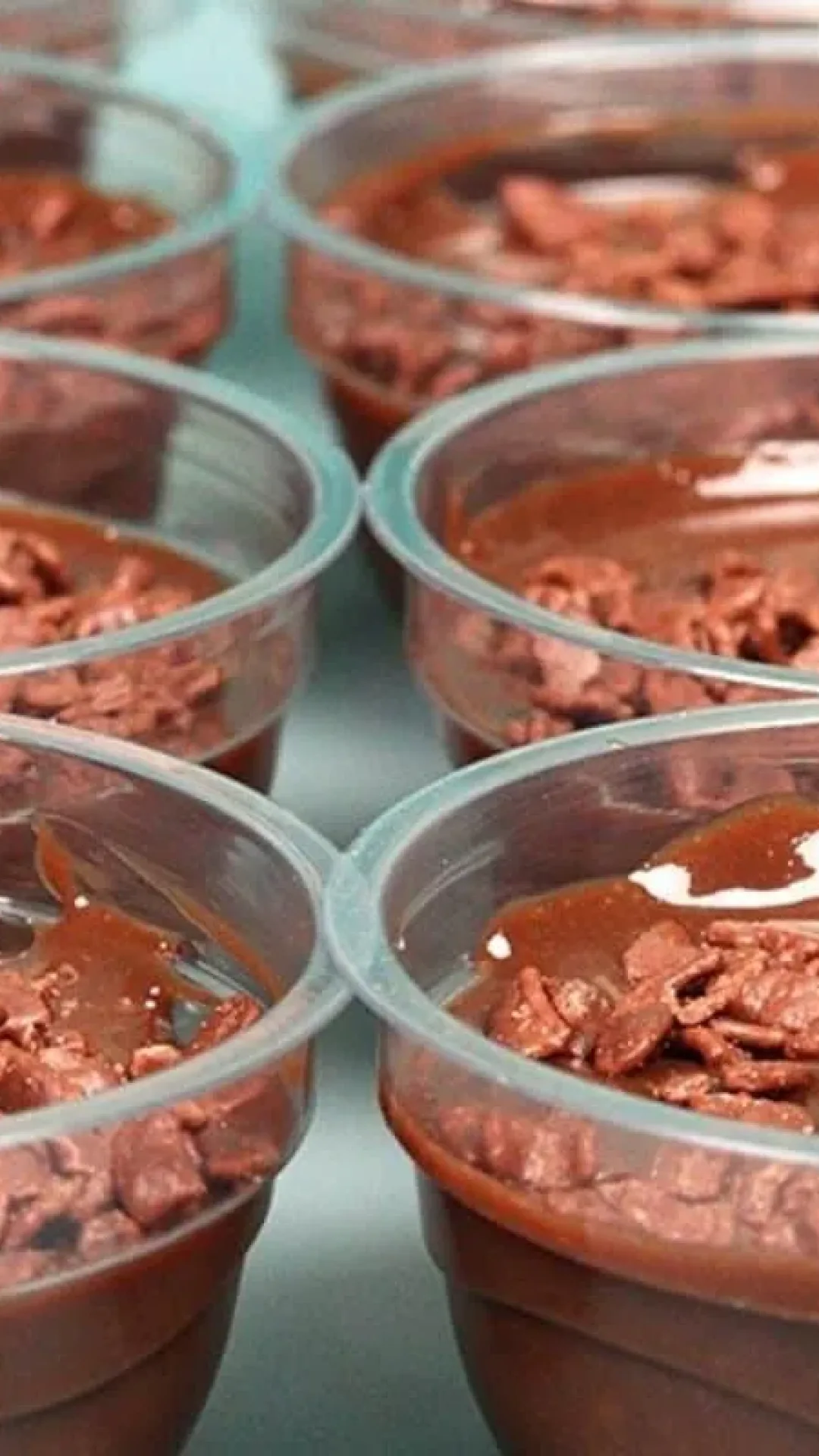 Sobremesa de chocolate: não fico sem dinheiro com essa sobremesa no pote, fácil e cremosa
