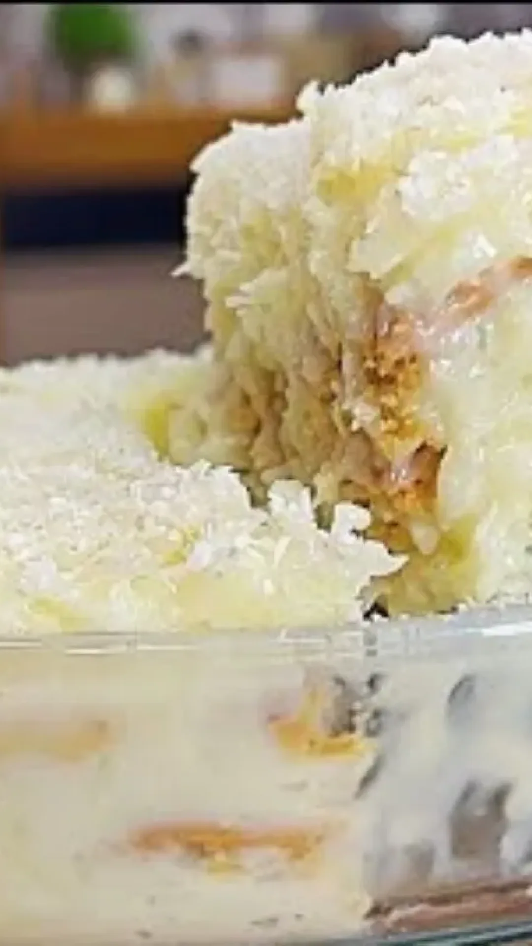 Sobremesa de coco cremosa e geladinha que é a opção ideal para encerrar qualquer refeição