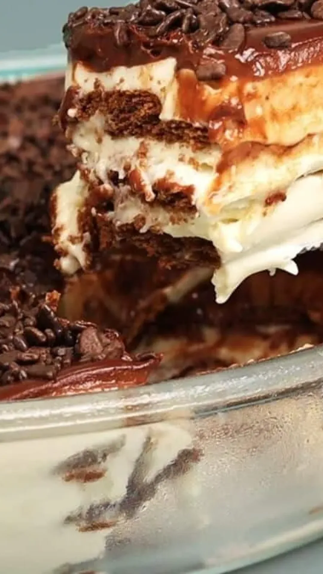 Sobremesa de Ninho na travessa com uma cremosidade irresistível, para receber muitos elogios