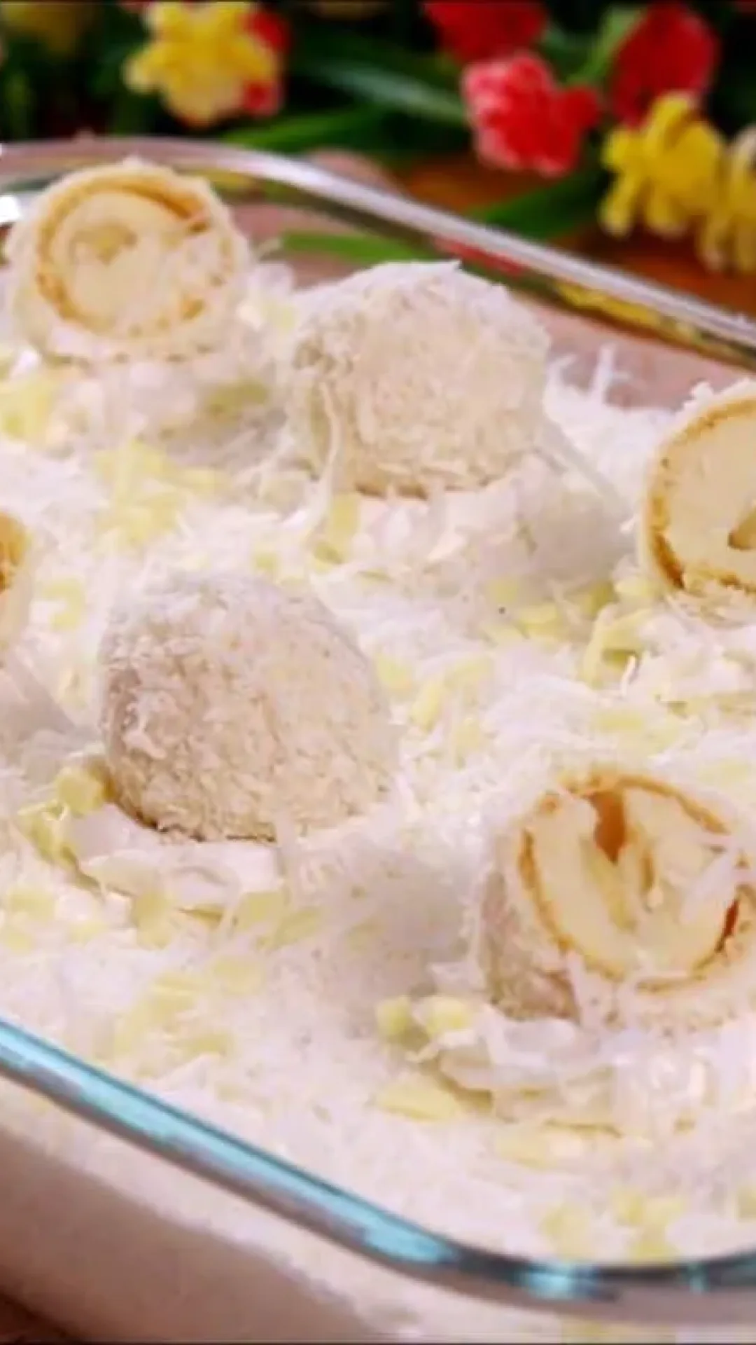 Sobremesa dos anjos de mousse de coco bem cremosa, para servir geladinha e surpreender a família