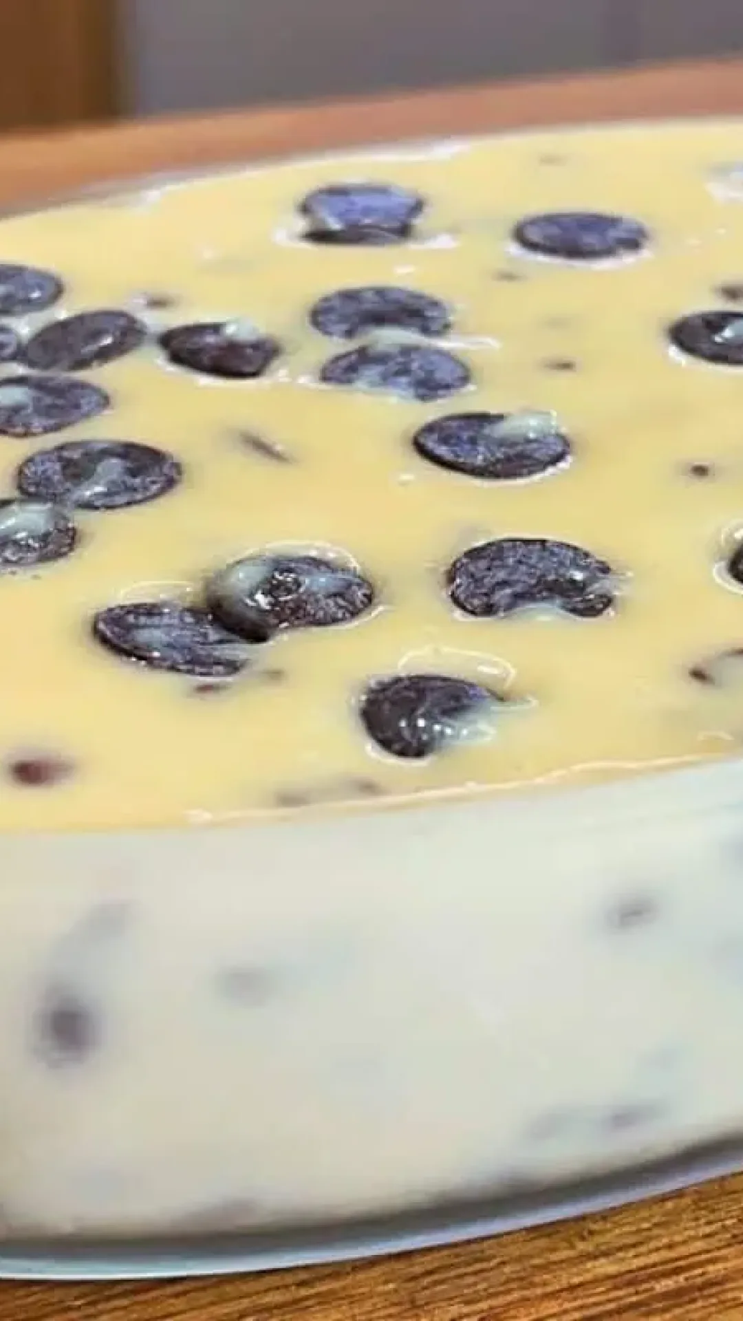 Sobremesa gelada feita com dois ingredientes, super fácil, refrescante e irresistível de tão boa