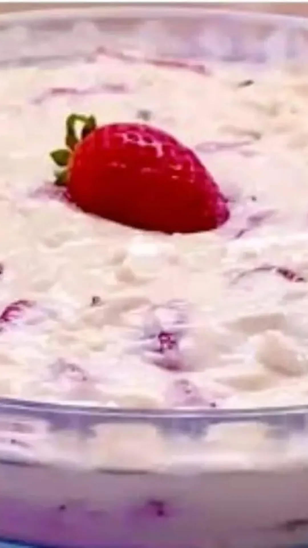 Sonho de morango na travessa: fácil e rápido de fazer e todos se apaixonam