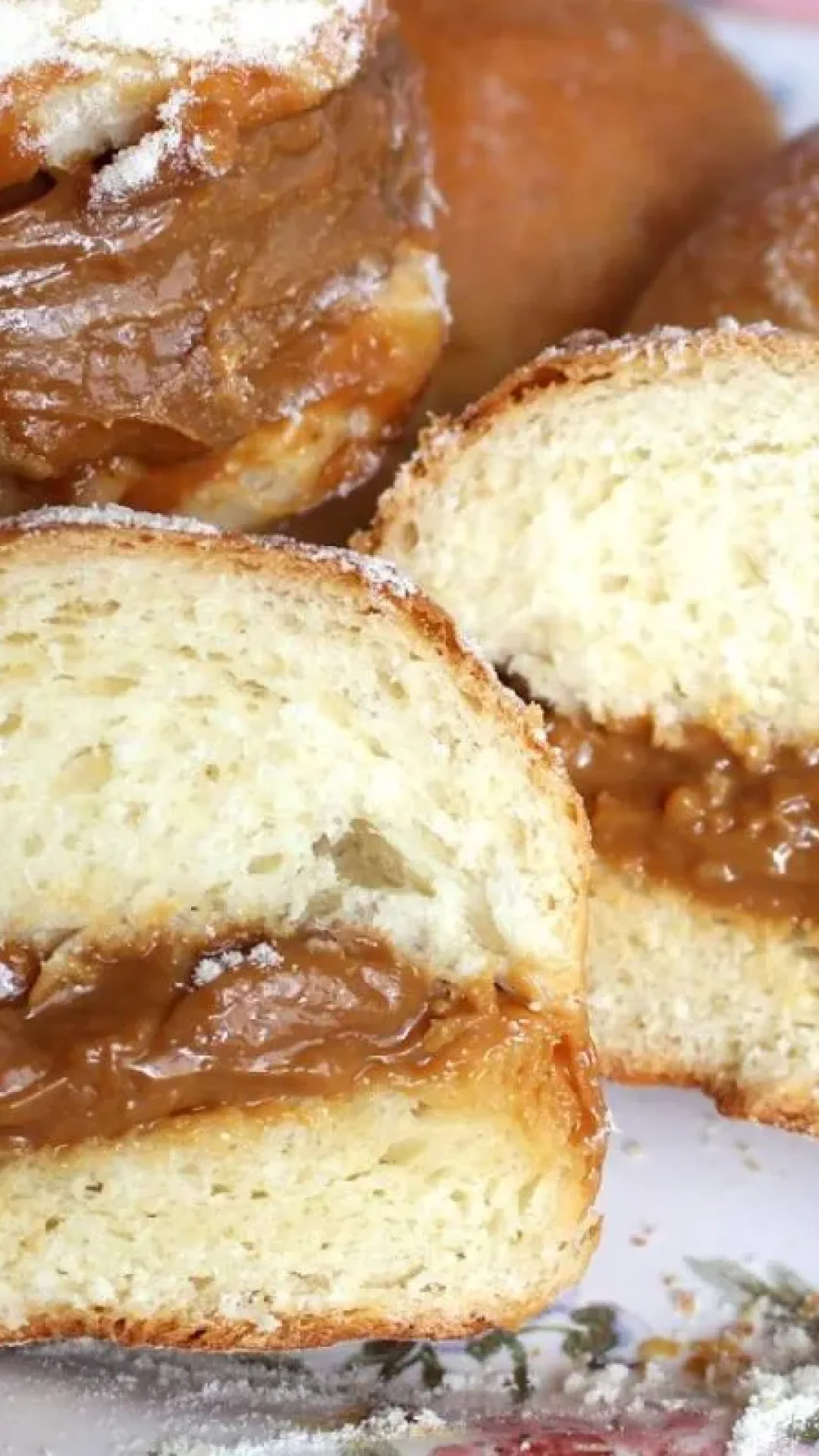 Sonho sem fritura super fofinho com recheio cremoso feito sem sujeira na cozinha