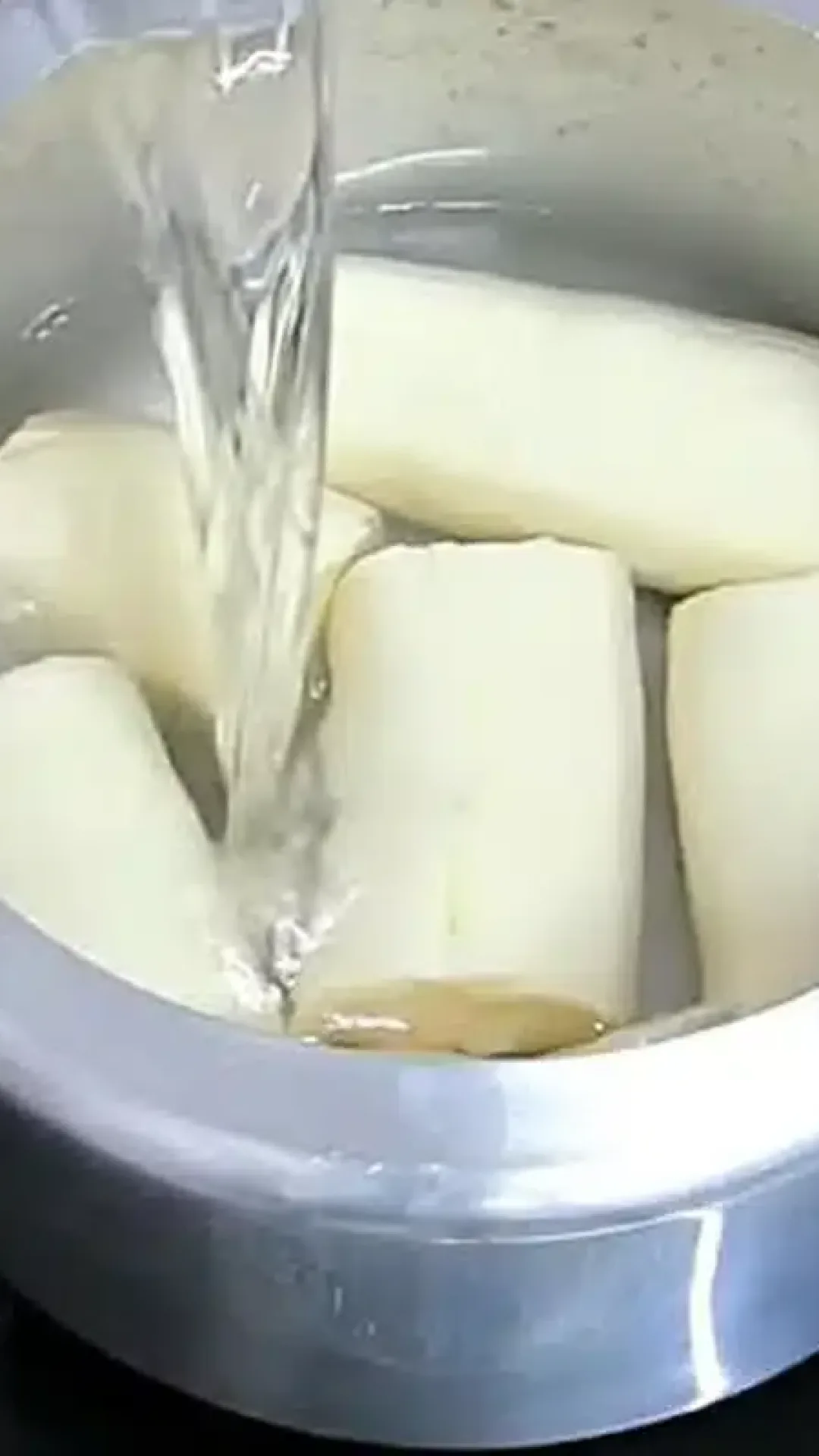 Toda vez que compro mandioca é para fazer essa receita de mandioca gratinada maravilhosa