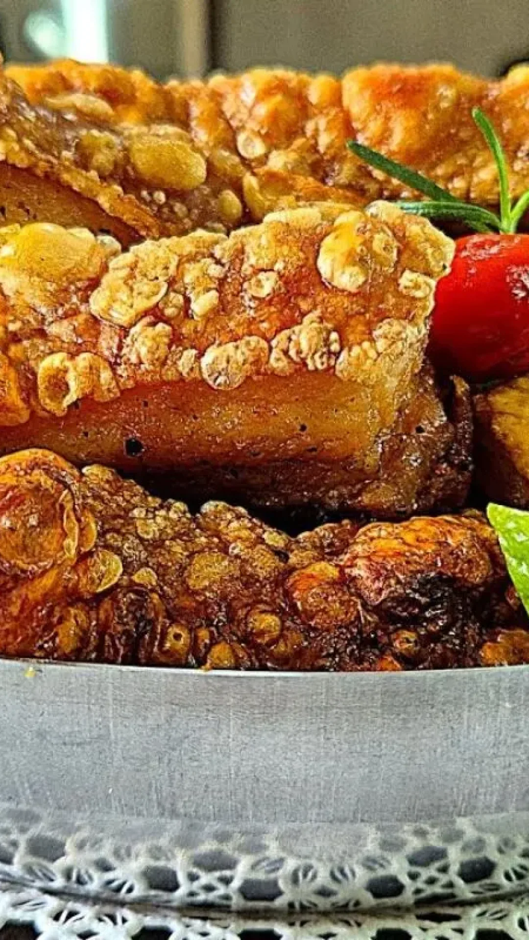 Torresmo crocante: veja qual é o segredo para preparar esse petisco irresistível que todos amam