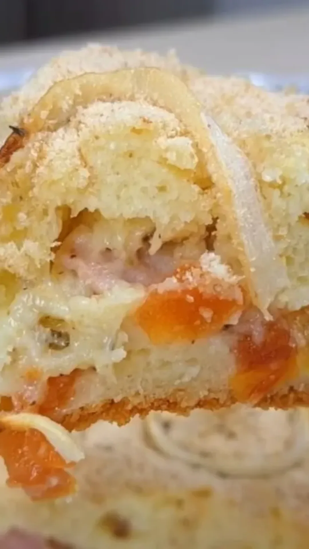 Torta de cebola com queijo: ótima para substituir o jantar no fim de semana