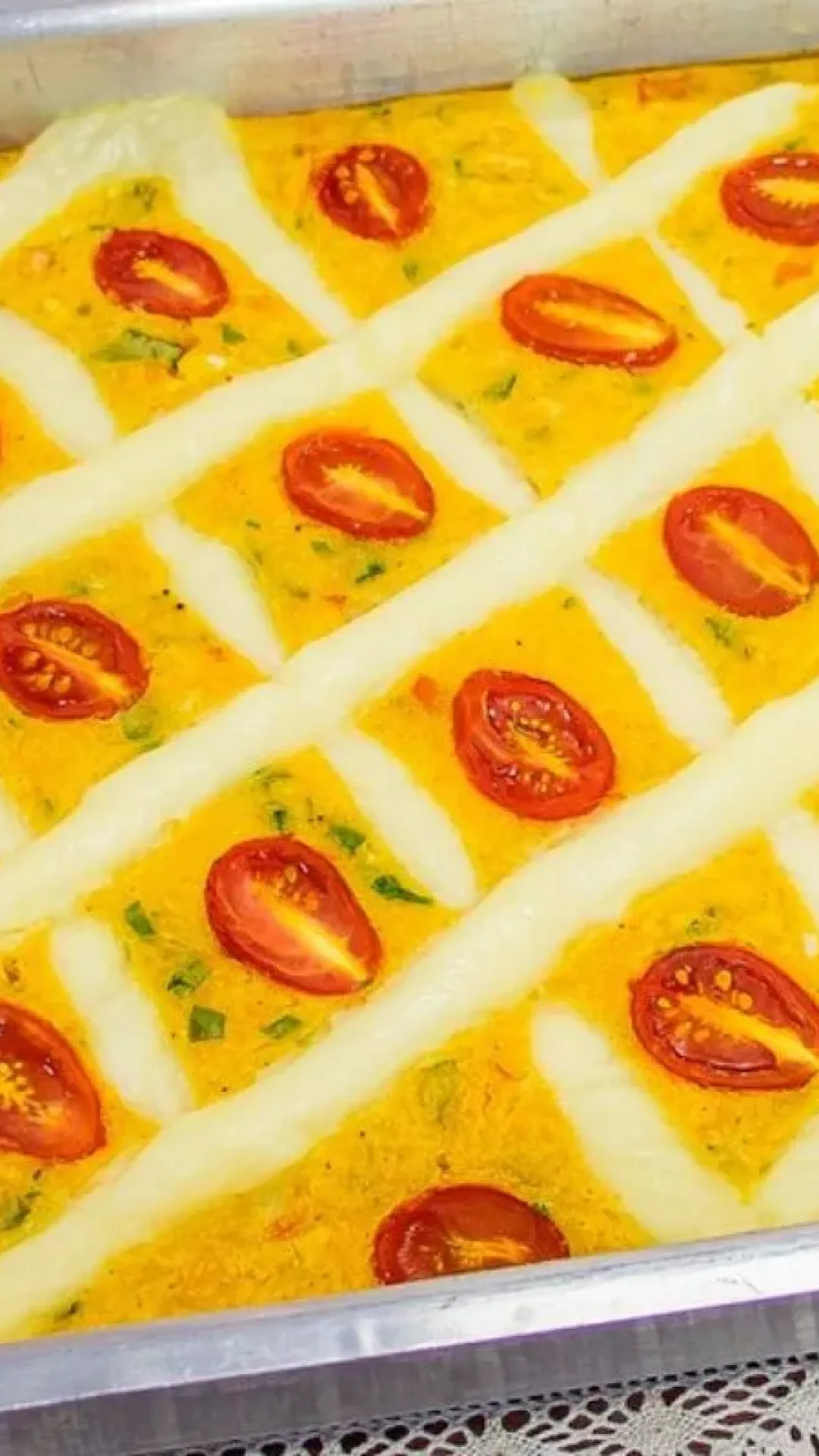Torta de frango com catupiry, uma delícia com massa fofinha e um recheio super cremoso