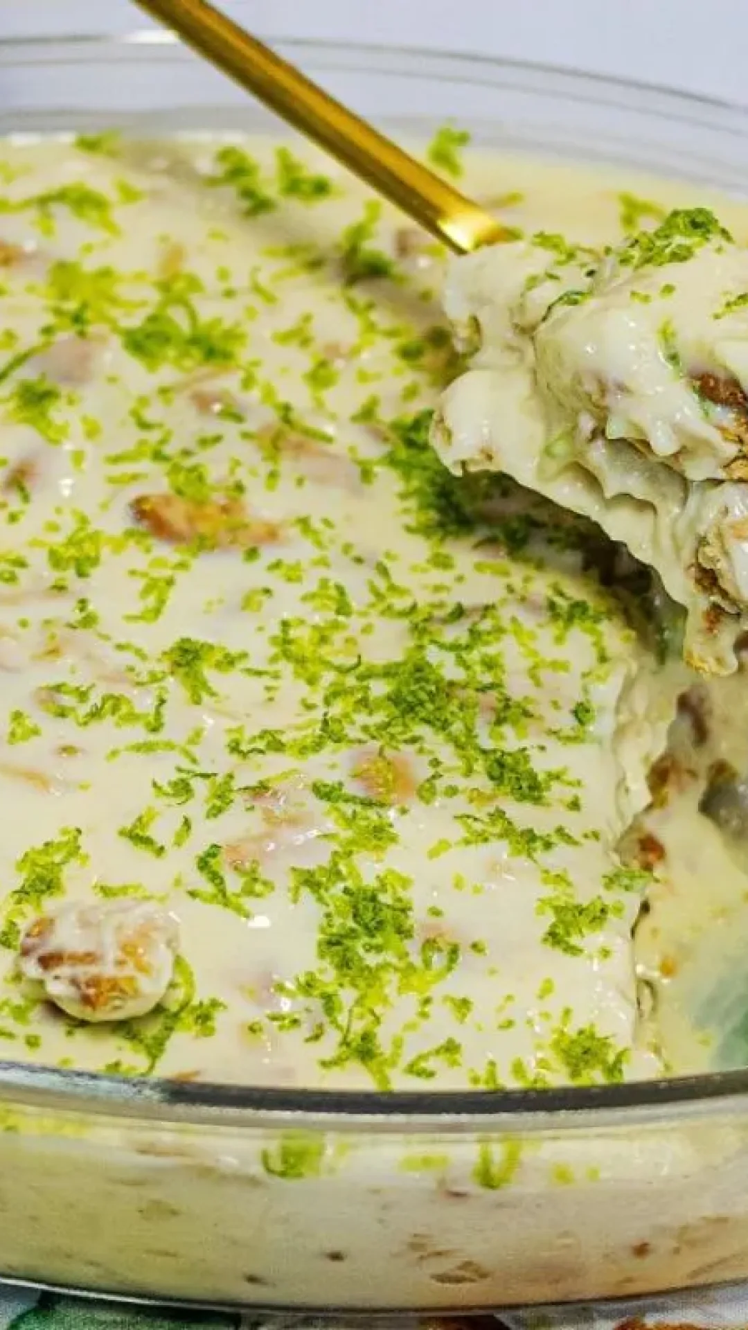 Torta de limão de preguiçoso feita no liquidificador perfeita para sobremesa do fim de semana