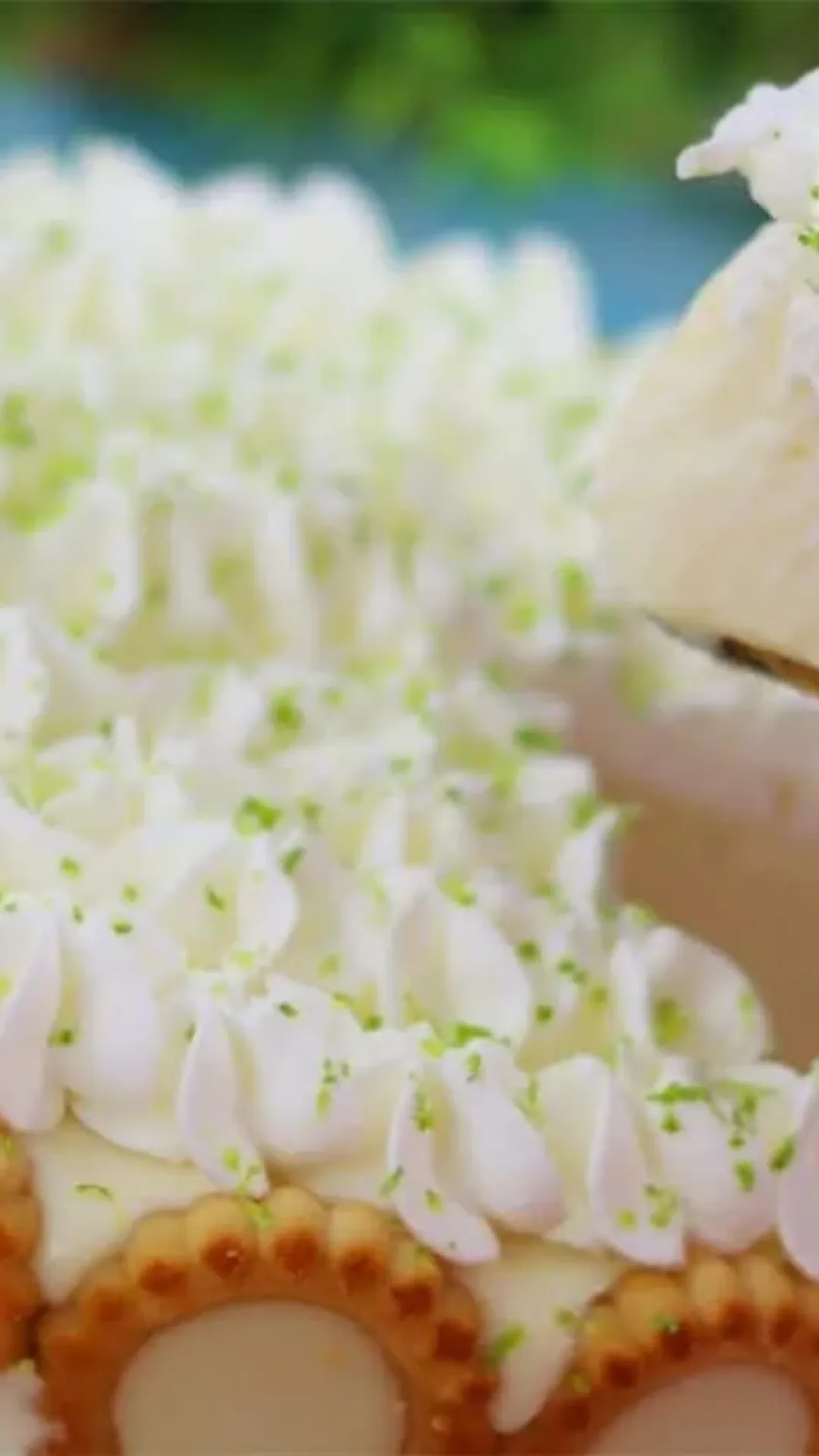 Torta de limão, uma sobremesa clássica e deliciosa feita de um jeito simples e fácil