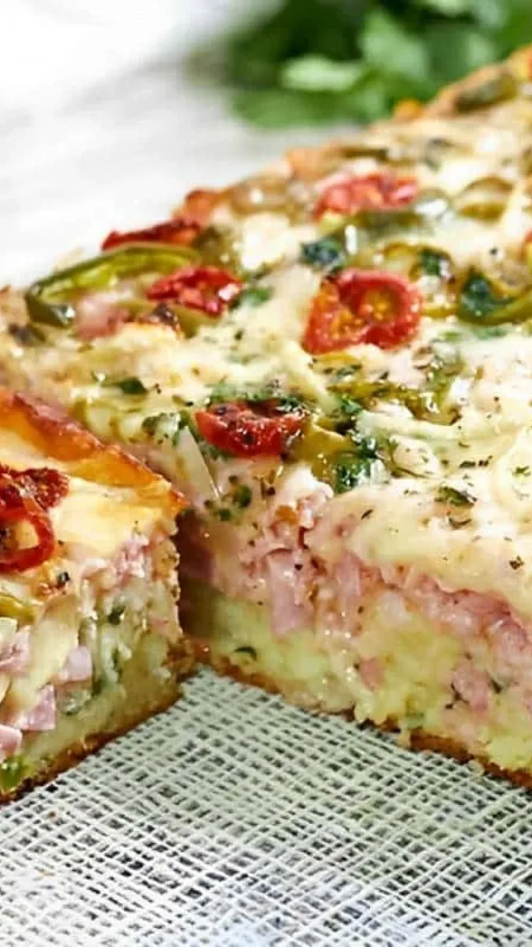 Torta de presunto e queijo um lanche rápido e prático para fazer ainda hoje