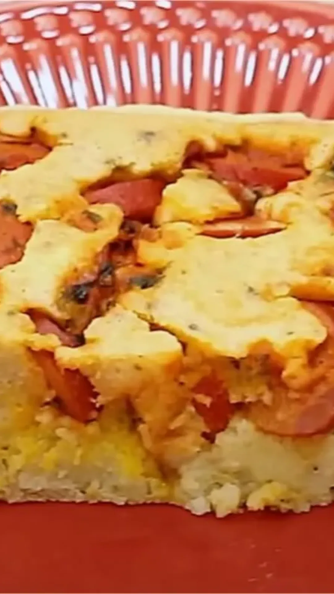 Torta de salsicha com massa macia: um clássico da hora do lanche que todo mundo adora