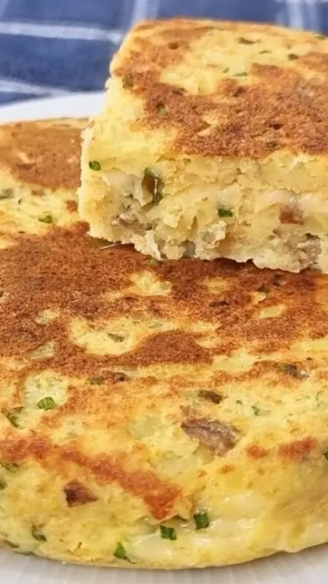 Torta low carb de frigideira que tem poucas calorias e é barata de fazer