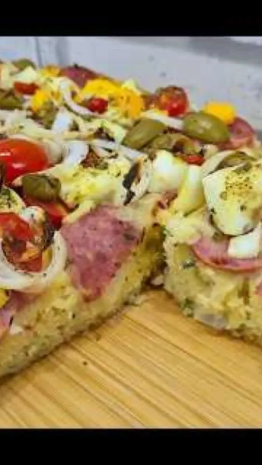 Torta portuguesa com massa de iogurte super leve e macia, um lanche rápido e delicioso