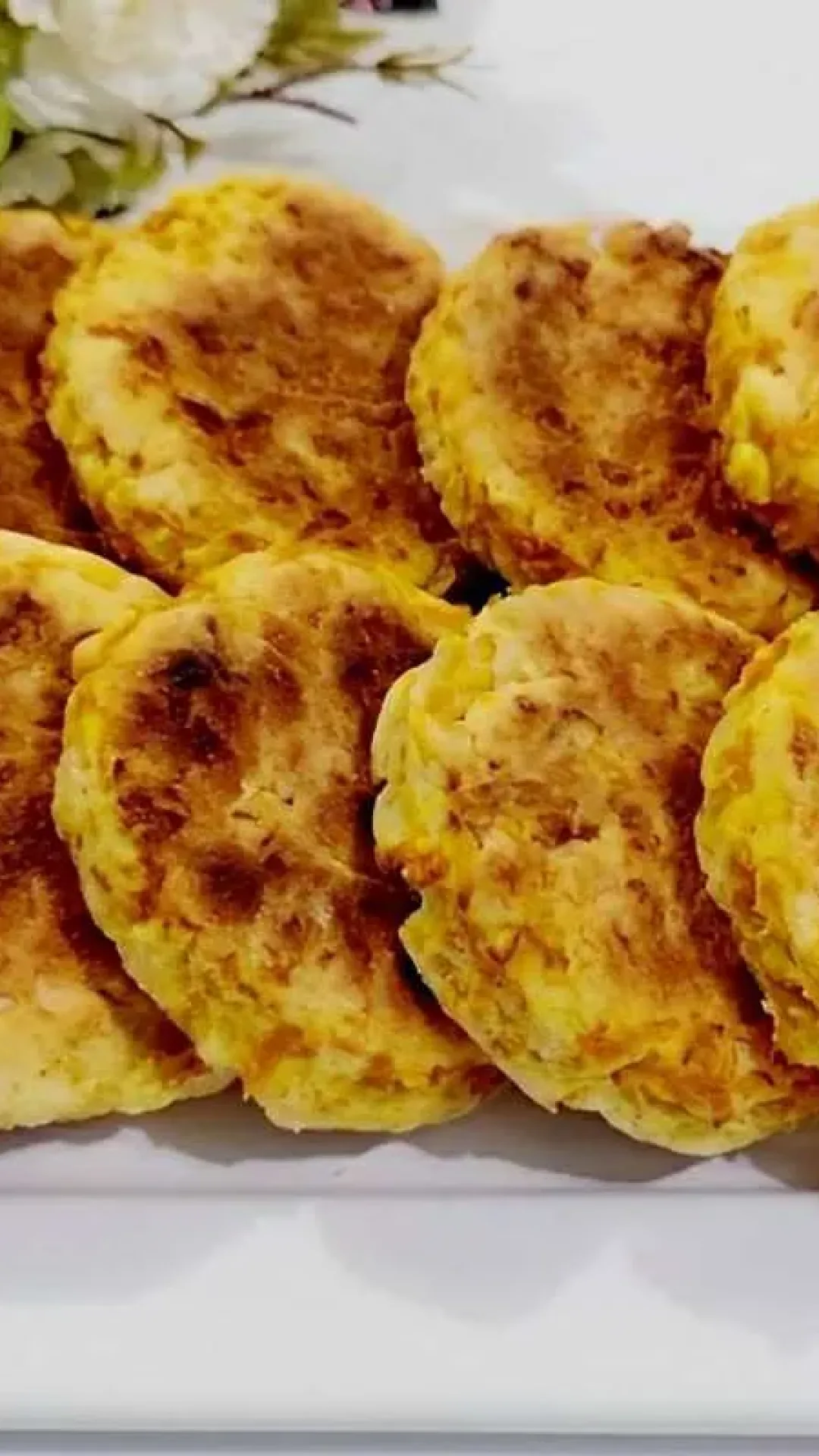 Troquei o pão francês pelo pão de abóbora de frigideira para ter um dia mais saudável e adorei