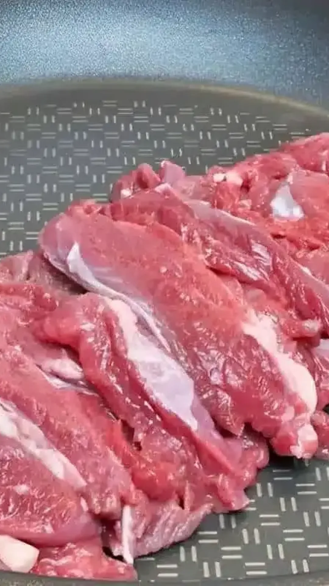 Truque para amaciar carnes: nunca mais comi carne dura no almoço