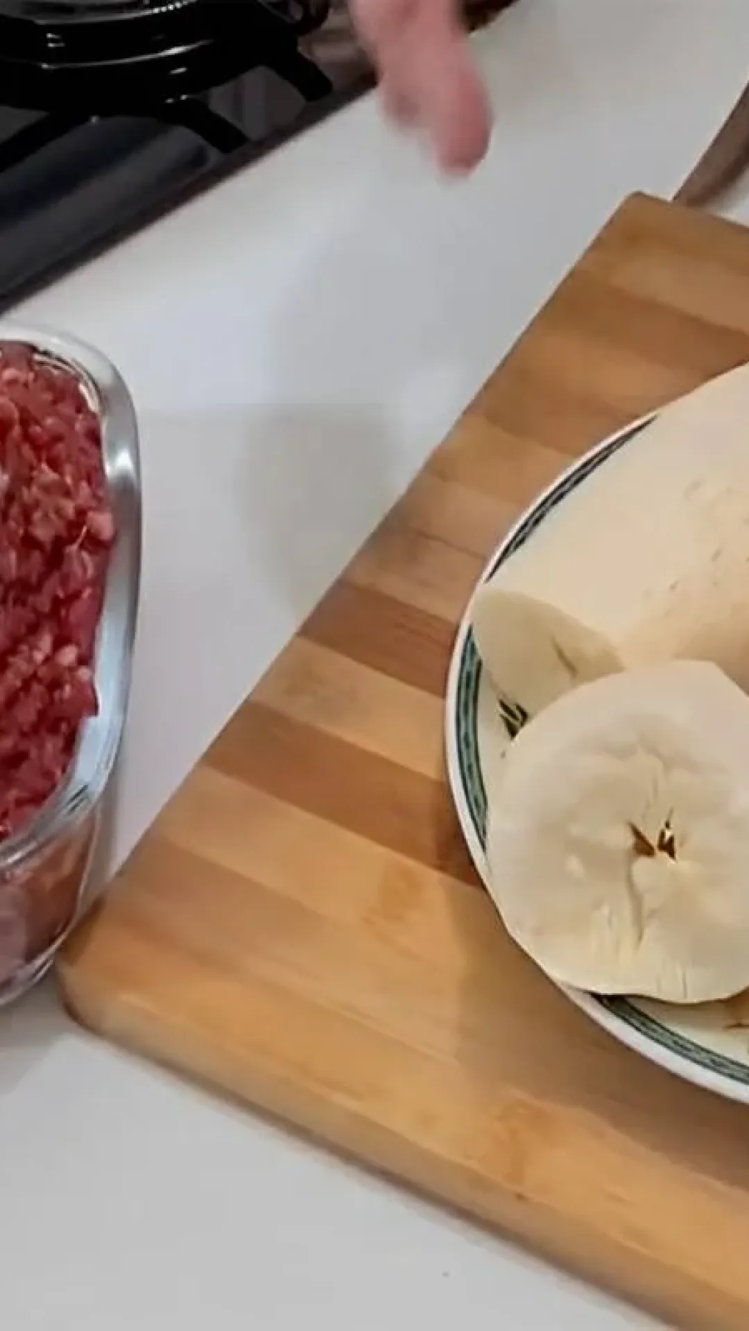 Usei carne moída com mandioca e fiz uma deliciosa receita para o almoço de domingo