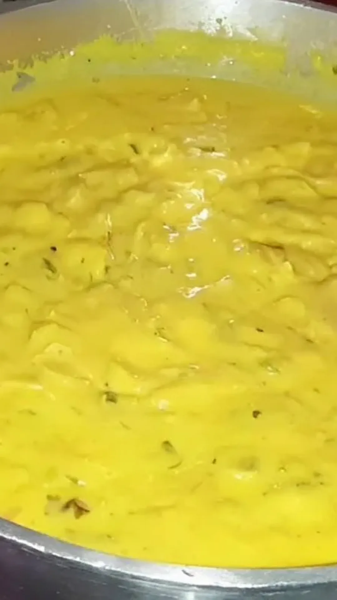 Vatapá de frango econômico e delicioso para servir no almoço ou jantar dos dias mais frios